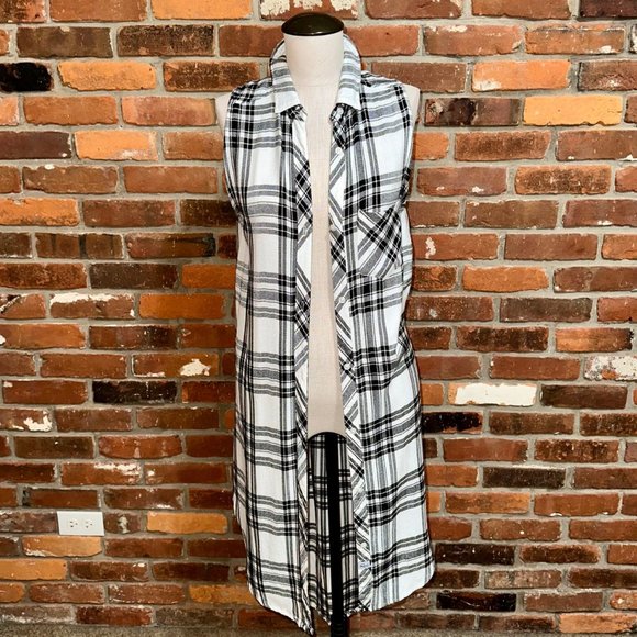 Rails Jordyn Sleeveless Button Up Striped Flannel Top From Revolve Size Small - Picture 2 of 9